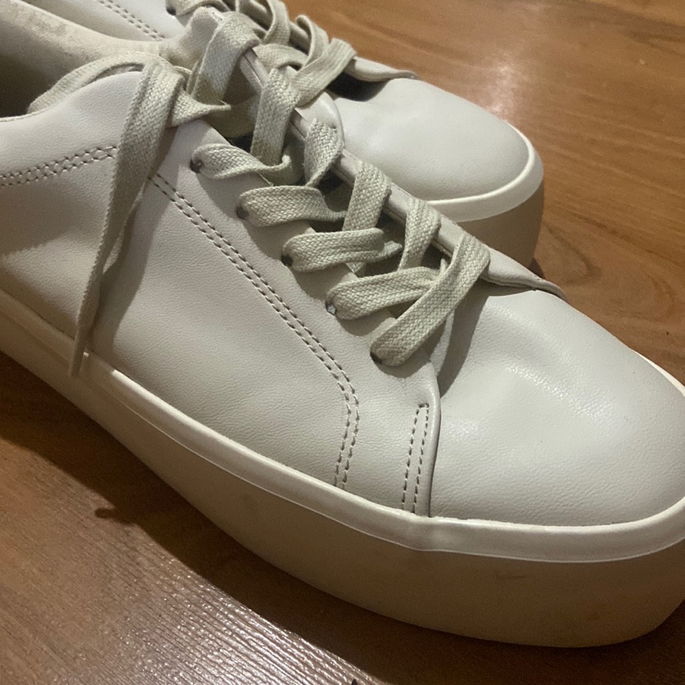 Zara sneakers brand new off white